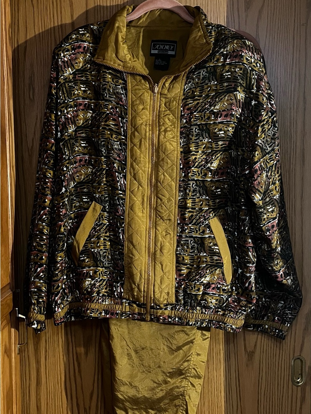 Anney Collection Mustard Black Abstract Print Track Suit Quilted Trim Size Large